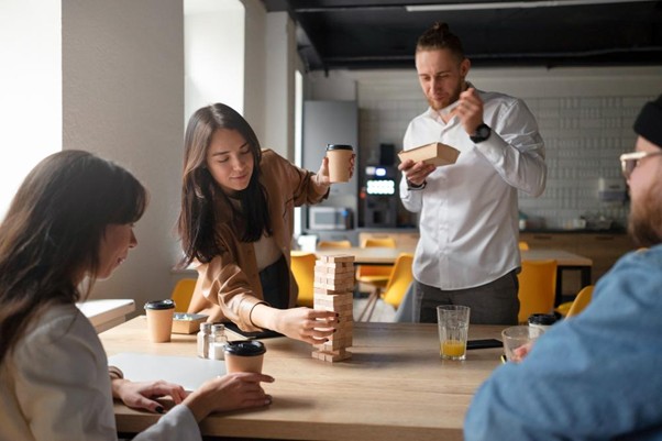 pauza de masa cu colegii