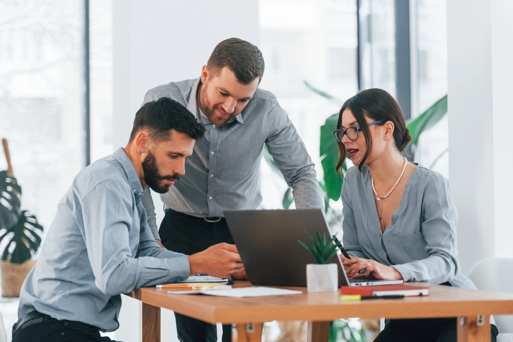 Piramida lui Maslow te ajută să gestionezi mai bine echipele